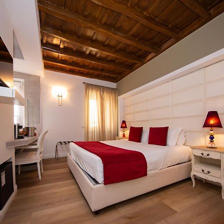 Town House Spagna- Luxury Rooms With Jacuzzi Bath Roma Exterior foto