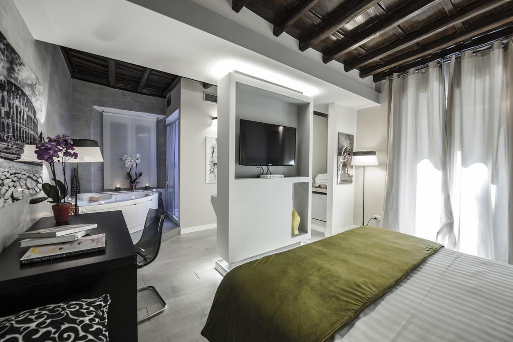 Town House Spagna- Luxury Rooms With Jacuzzi Bath Roma Exterior foto