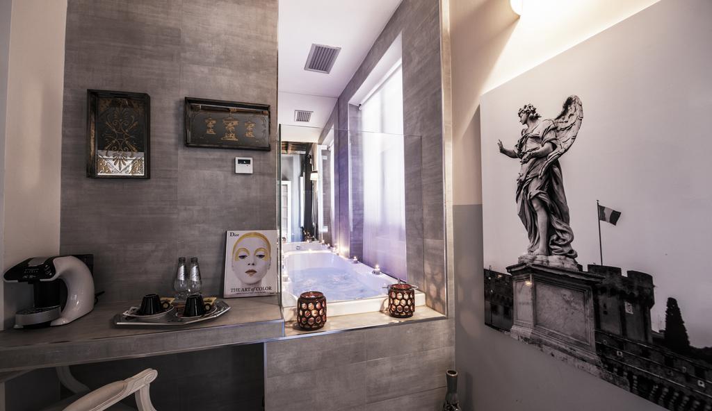 Town House Spagna- Luxury Rooms With Jacuzzi Bath Roma Exterior foto